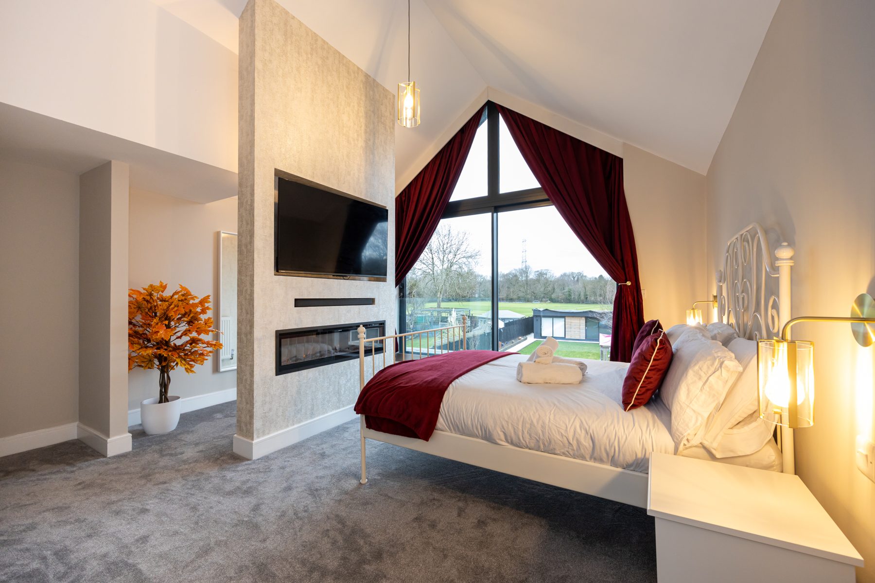 Principal bedroom